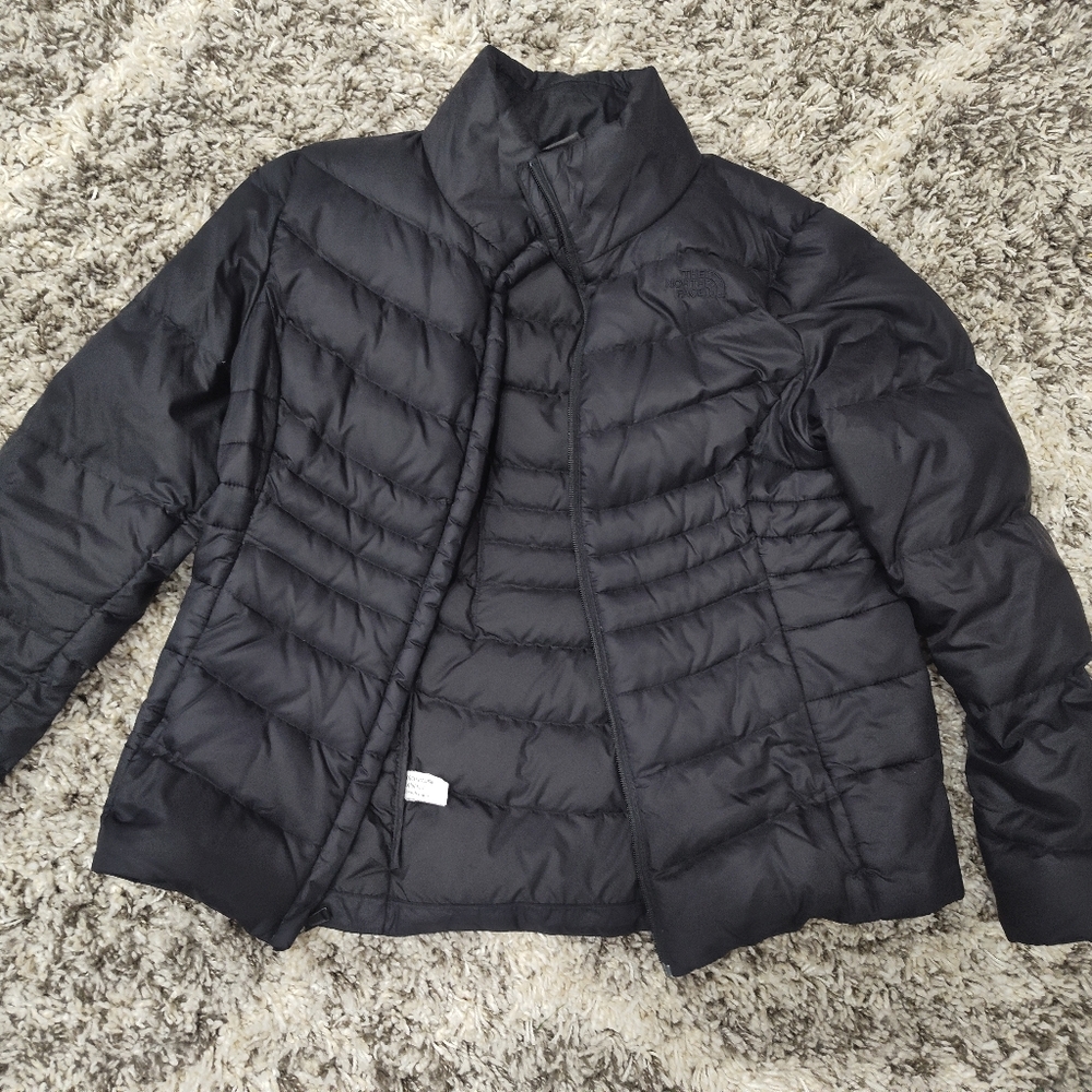 Women's The North Face Black Puffer Jacket (Large)